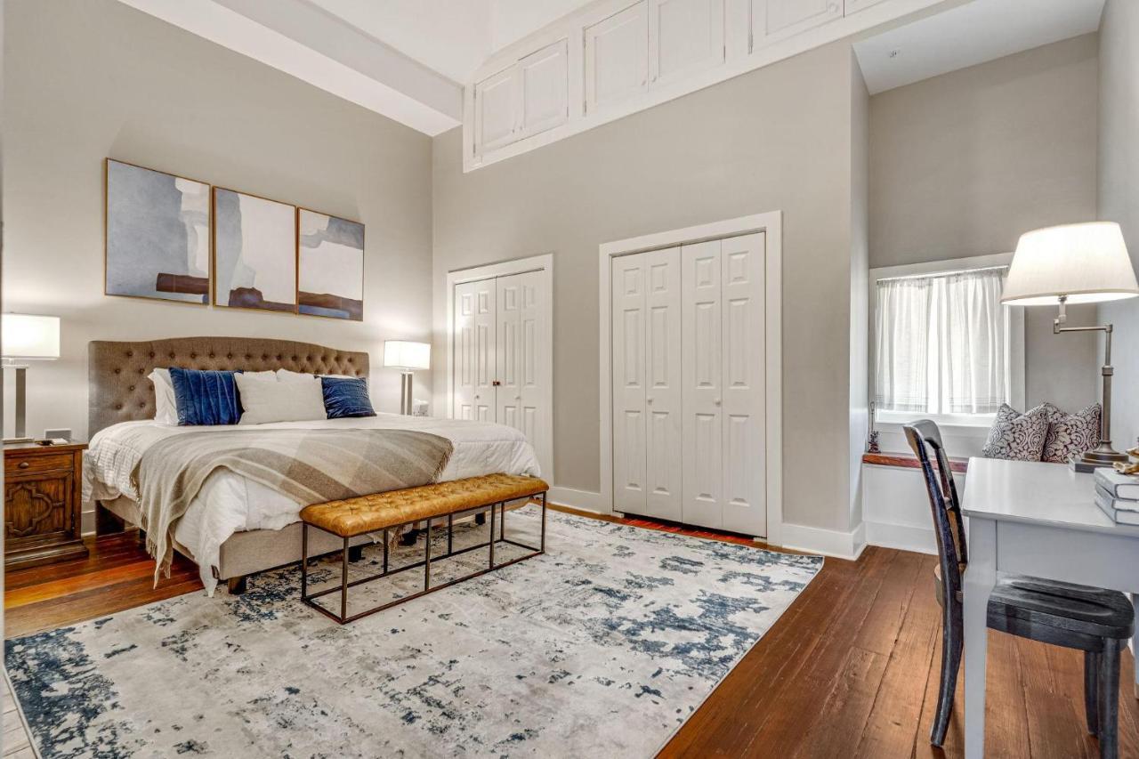 1br In Lgd Balcony Walk To Spots Holiday home New Orleans