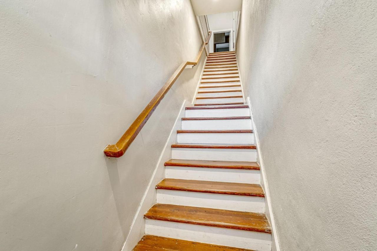 Holiday home 1br In Lgd Balcony Walk To Spots New Orleans